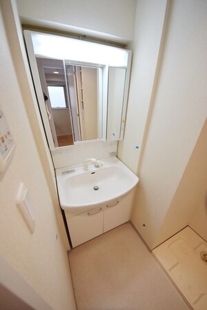 レジディア神田岩本町IIの物件内観写真